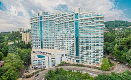 Фото 1: 3 комн. квартира, 135 м², 23/3 эт. - Рост Недвижимость
