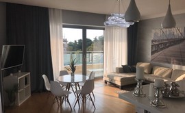 Фото 2: 3 комн. квартира, 135 м², 23/3 эт. - Рост Недвижимость
