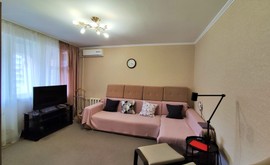 Фото 1: 3 комн. квартира, 68 м², 10/5 эт. - Рост Недвижимость