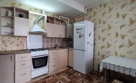 Фото 1: 2 комн. квартира, 39.6 м², 5/3 эт. - Рост Недвижимость