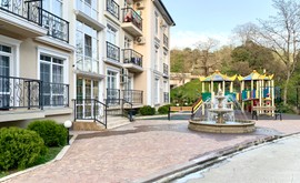 Фото 1: 2 комн. квартира, 40.5 м², 3/1 эт. - Рост Недвижимость