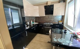 Фото 4: 2 комн. квартира, 53 м², 5/5 эт. - Рост Недвижимость
