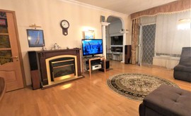 Фото 1: 3 комн. квартира, 139 м², 8/3 эт. - Рост Недвижимость