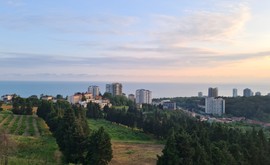Фото 2: 2 комн. квартира, 102 м², 5/4 эт. - Рост Недвижимость