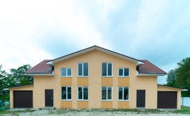 Фото 1: Таунхаус 100 м² на участке 2.5 сот. - Рост Недвижимость