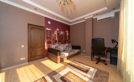 Фото 3: 3 комн. квартира, 106.3 м², 9/1 эт. - Рост Недвижимость