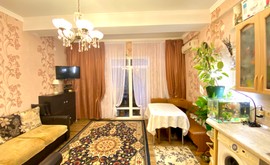 Фото 1: 2 комн. квартира, 33 м², 8/4 эт. - Рост Недвижимость