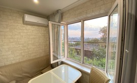 Фото 1: 2 комн. квартира, 30.1 м², 5/2 эт. - Рост Недвижимость