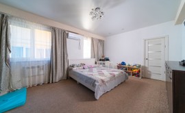 Фото 1: 2 комн. квартира, 60.2 м², 6/1 эт. - Рост Недвижимость