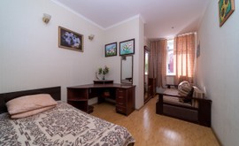 Фото 2: 3 комн. квартира, 107 м², 3/Цоколь эт. - Рост Недвижимость