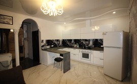 Фото 2: 2 комн. квартира, 61 м², 9/1 эт. - Рост Недвижимость